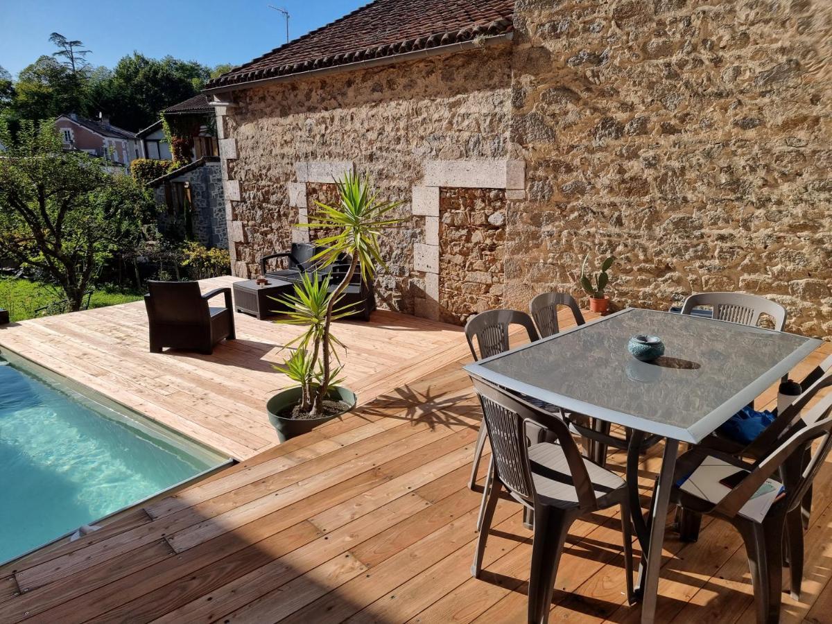 L'Atrium Bed & Breakfast Piegut-Pluviers Bagian luar foto